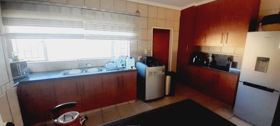 2 Bedroom Property for Sale in Songloed North West